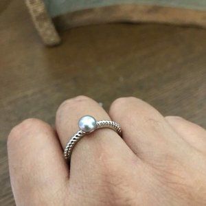 Silver plated fresh water pearl ring size 9 NWOT